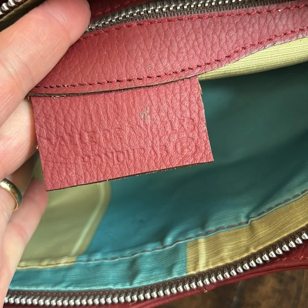 Ville De Angeles Vine  Color Leather  Shoulder Bag